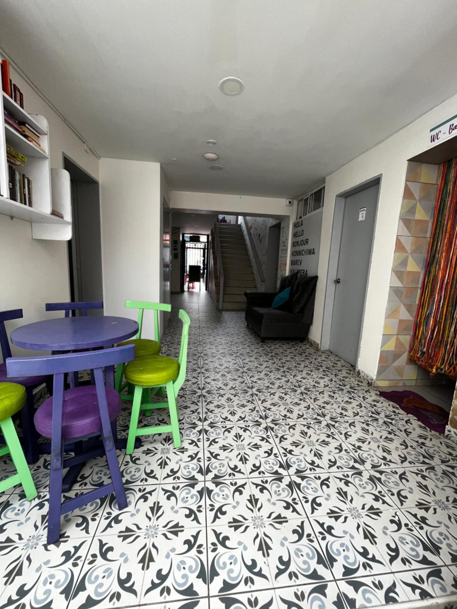 Urbana Hostel Bogota Exterior photo